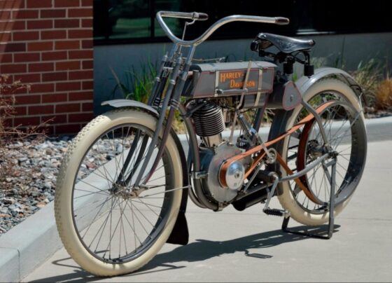 Harley-Davidson Strap Tank 1908