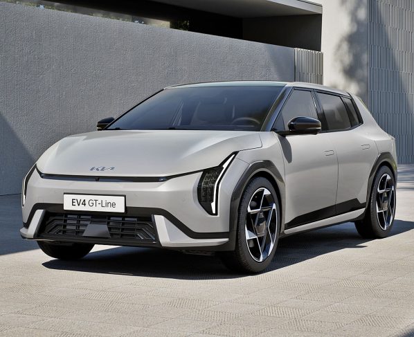 Kia EV4 2026