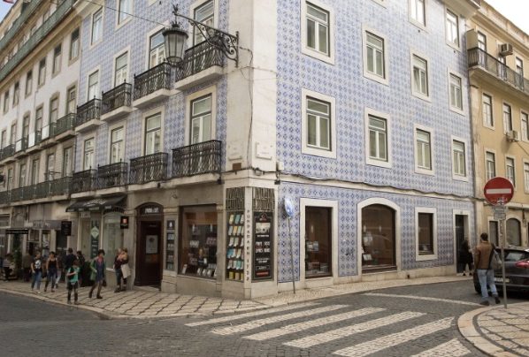 Fachada da Livraria Bertrand do Chiado | © Reprodução Bertrand.pt