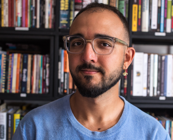 Raphael Montes é a primeira atração confirmada na edição 2025 da Festa Literária Internacional do Pelourinho | © Divulgação