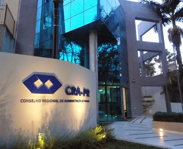 O perfil do administrador mudou significativamente ao longo das décadas. Antes visto como técnico e hierárquico, hoje é considerado estratégico e adaptável (Foto: Divulgação)