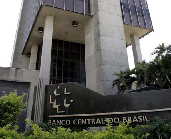 juros câmbio