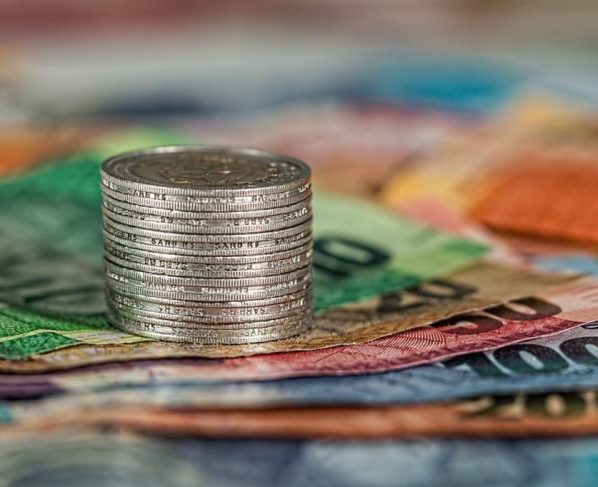 dinheiro moeda recurso, inflação, PIB, juros - g20 - faesp - fmi, agro