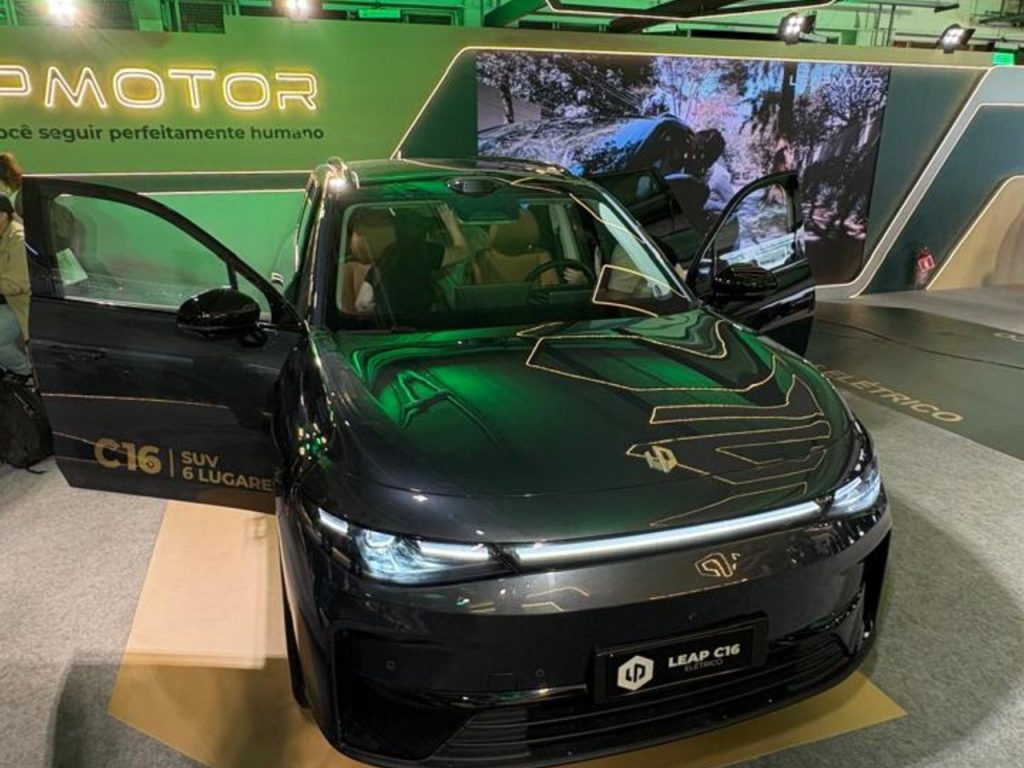 Leapmotor C16