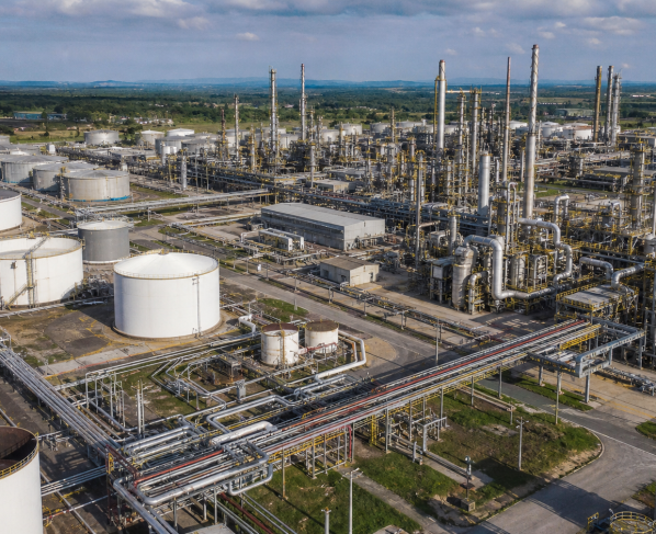 Estoques de petróleo dos EUA caem 1,692 milhão de barris na semana