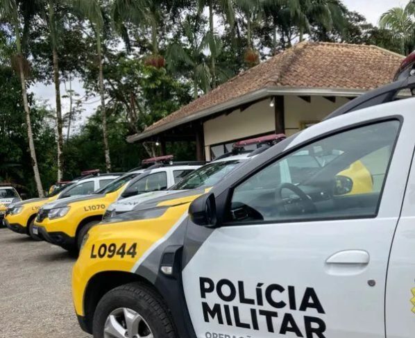 Baterias de ônibus escolar são furtadas em Morretes