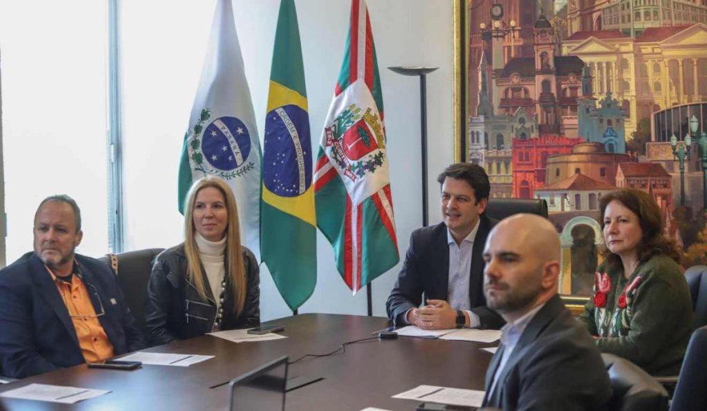 Curitiba discute ações contra o El Niño com grupo de prefeitos da América Latina