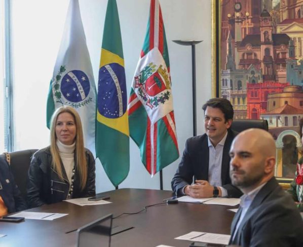 Curitiba discute ações contra o El Niño com grupo de prefeitos da América Latina