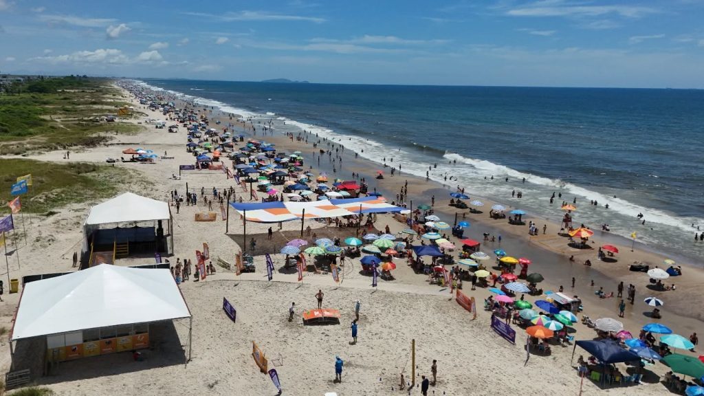 Shows, obras e milhões de turistas: como Matinhos e Pontal se preparam para o verão