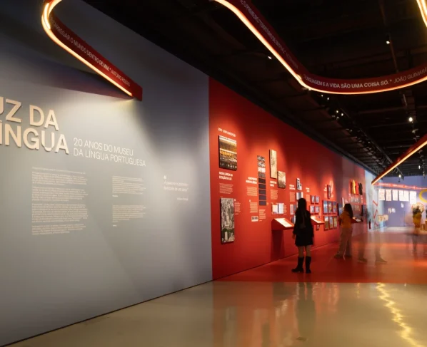 Museu da Língua Portuguesa celebra 20 anos com nova mostra e glossário em setembro  
