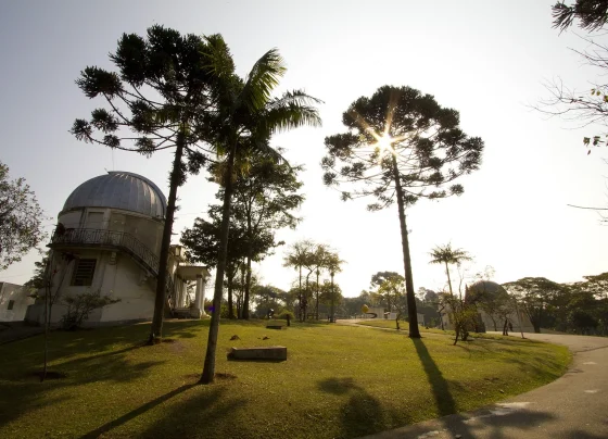 Parque CienTec promove atividades noturnas de astronomia, trilhas e divulgação científica