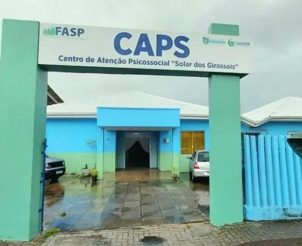 Para atendimento em saúde mental, a Rede de Atenção Psicossocial de Paranaguá é composta pelas unidades básicas de saúde, por um Centro de Atenção Psicossocial e um Ambulatório de Saúde Mental