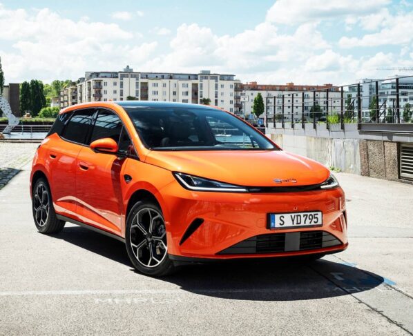 BYD Dolphin G DM-i
