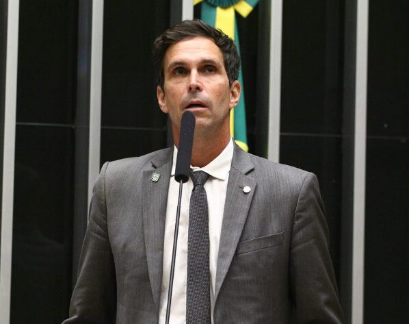 Discussão e votação de propostas legislativas. Dep. Luiz Lima (NOVO-RJ)