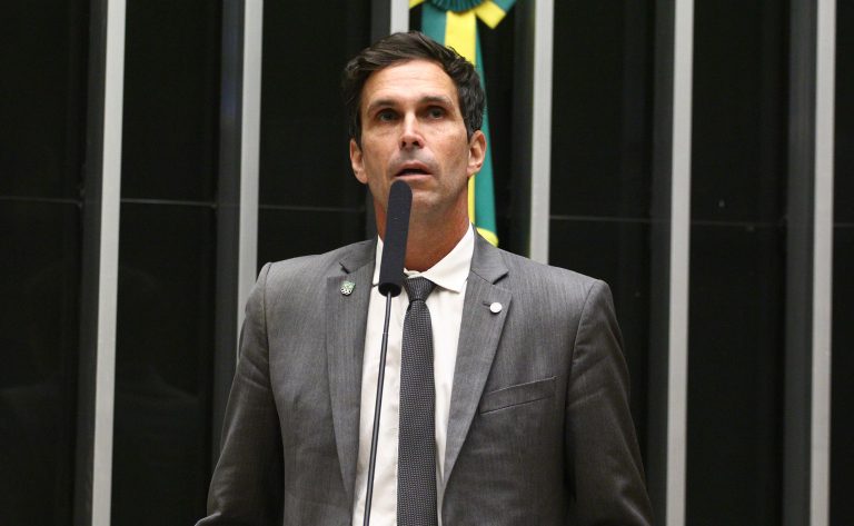 Discussão e votação de propostas legislativas. Dep. Luiz Lima (NOVO-RJ)