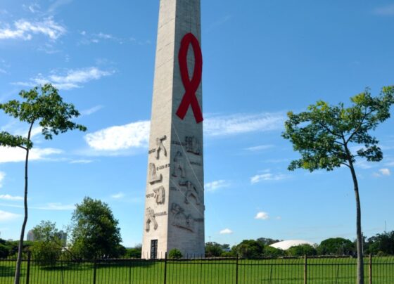 Obelisco Aids